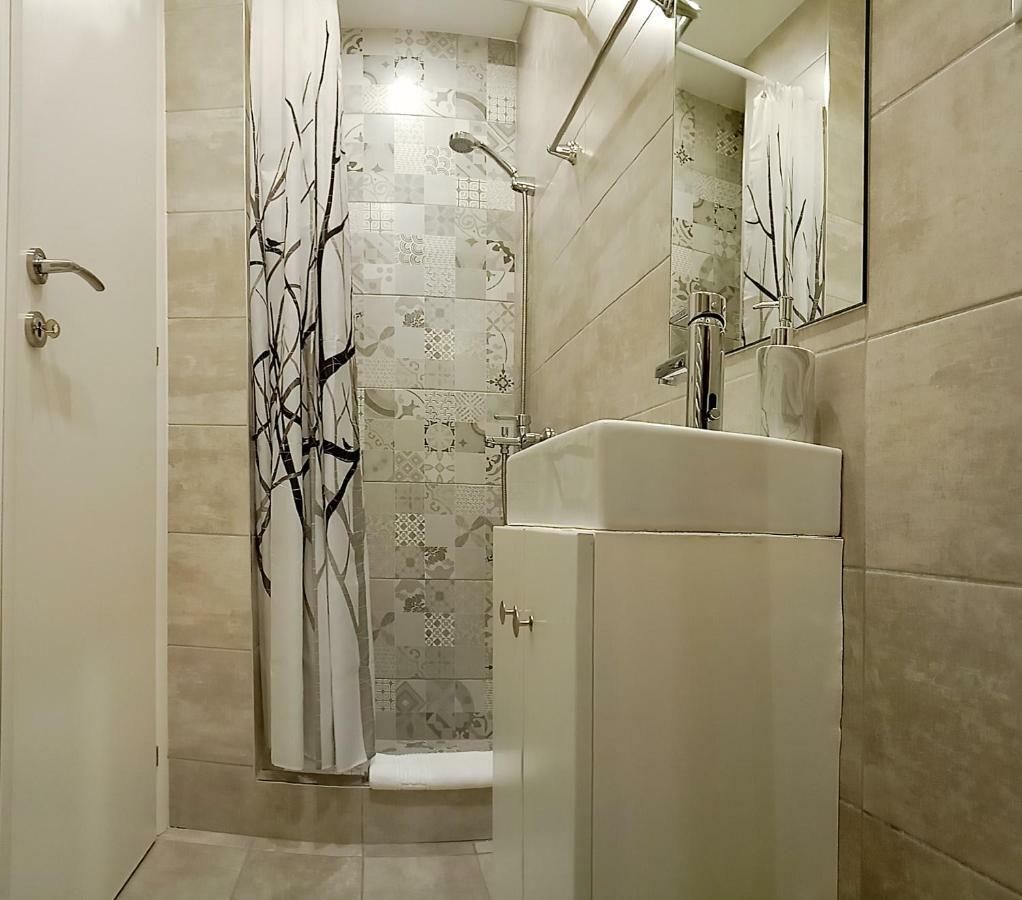 Heliconia Deluxe Apt Must Apartment Thessaloniki Exterior photo